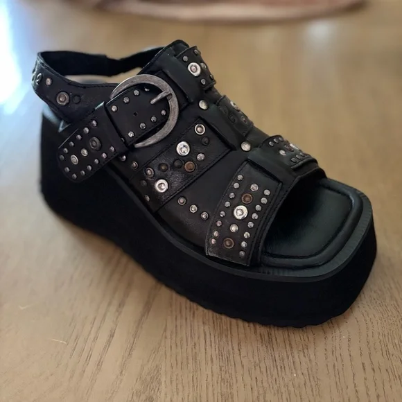 Free People Black Leather Platform Sandals with Studded Details Grunge Edgy Boho - Picture 2 of 4